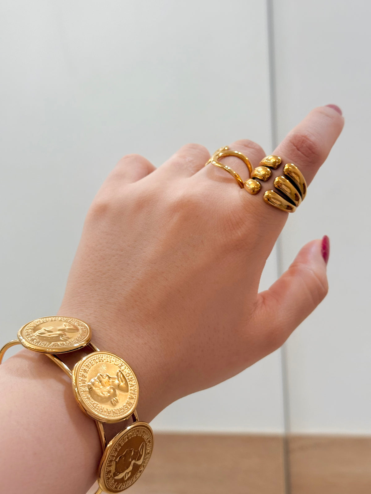 سوار أورا - Aura Bracelet