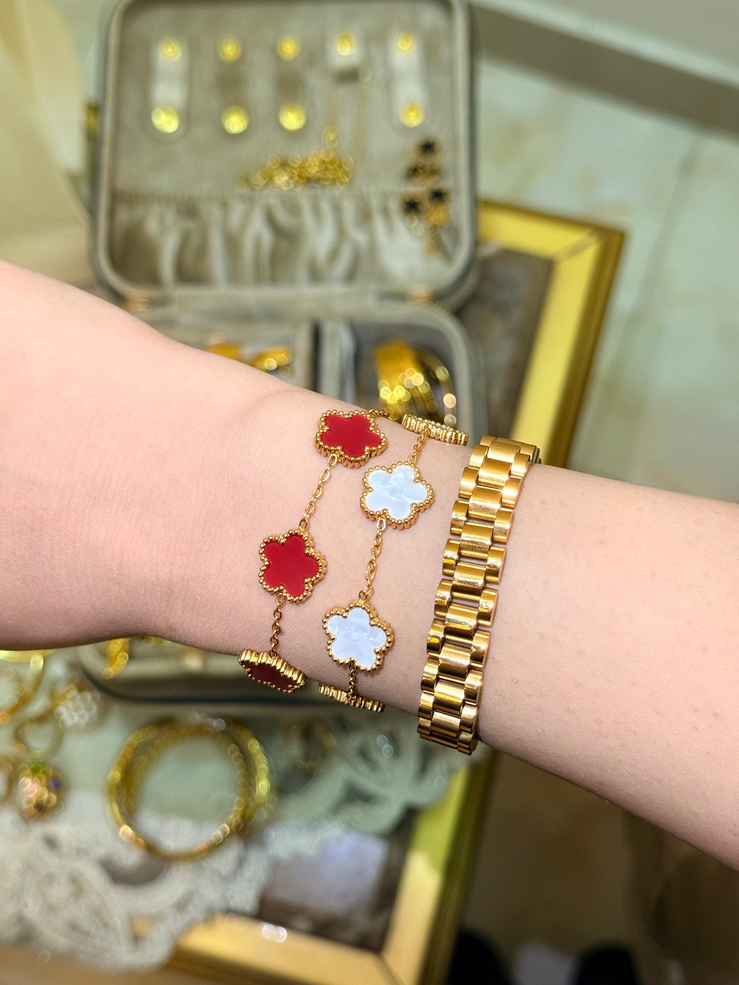 سوار كلوفر  -Clover Bracelet