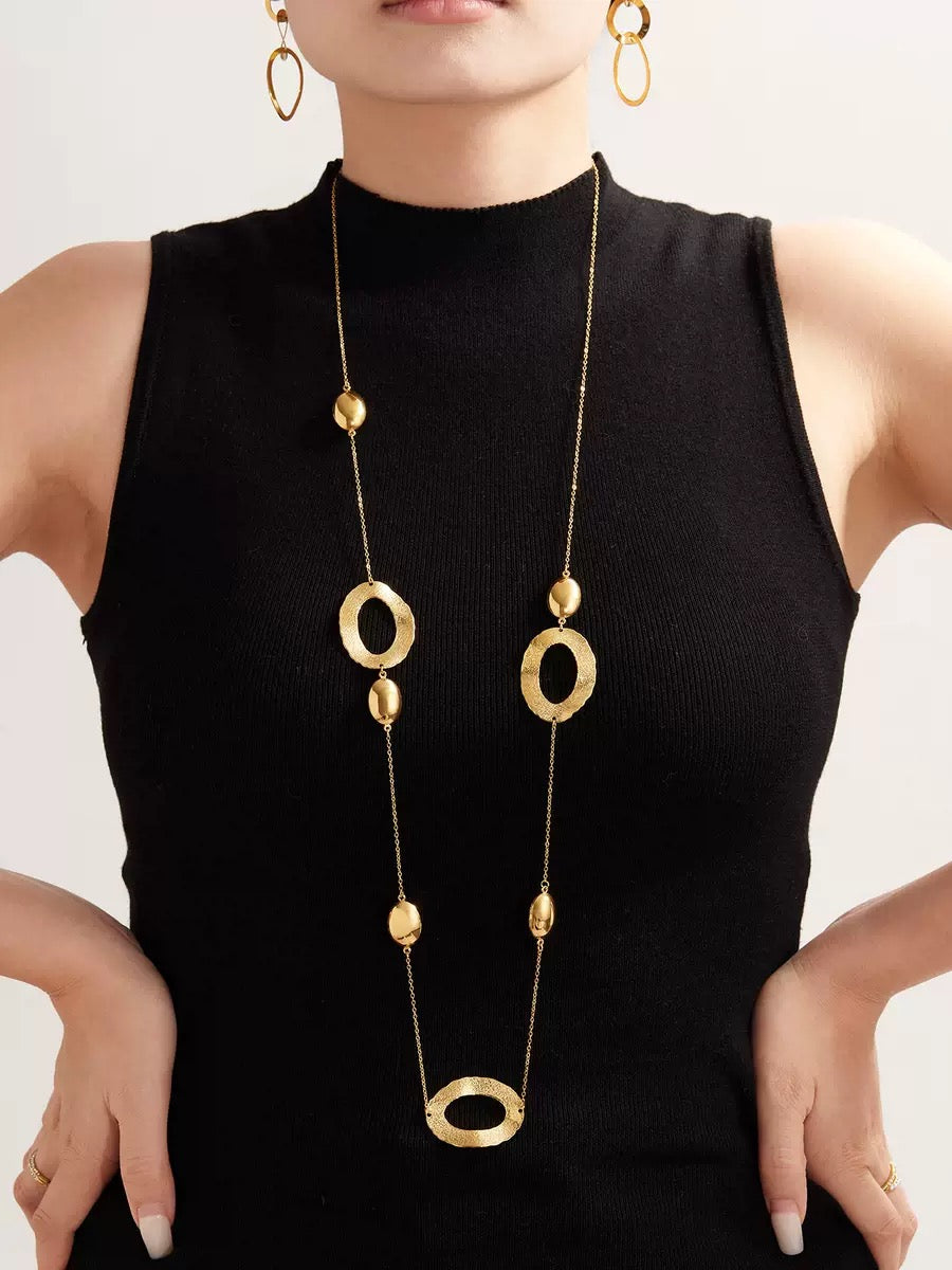OVAL Necklace - قلادة اوفال