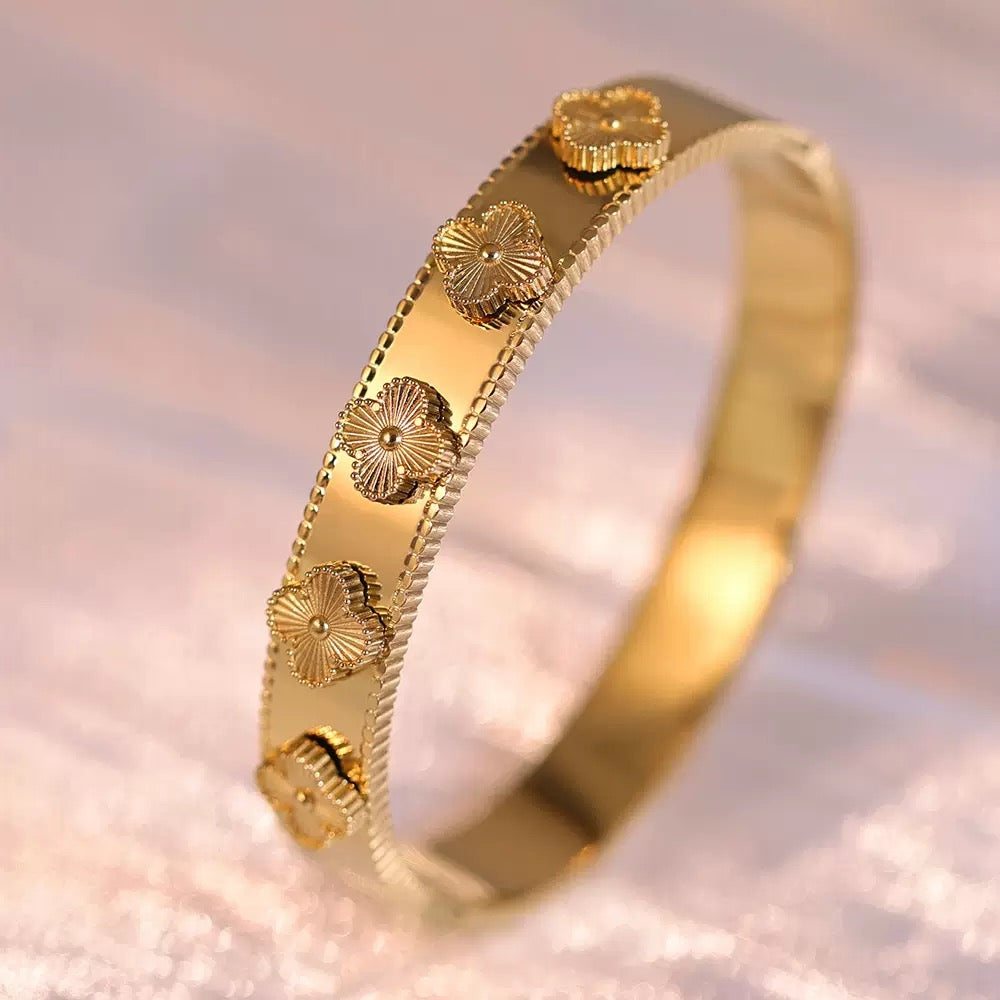 سوار كواترو | Quattro Bangle