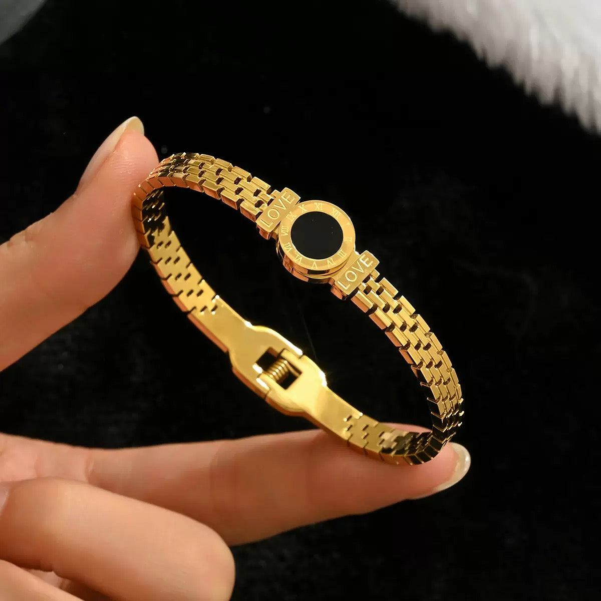 سوار اليرا-Elara Bracelet