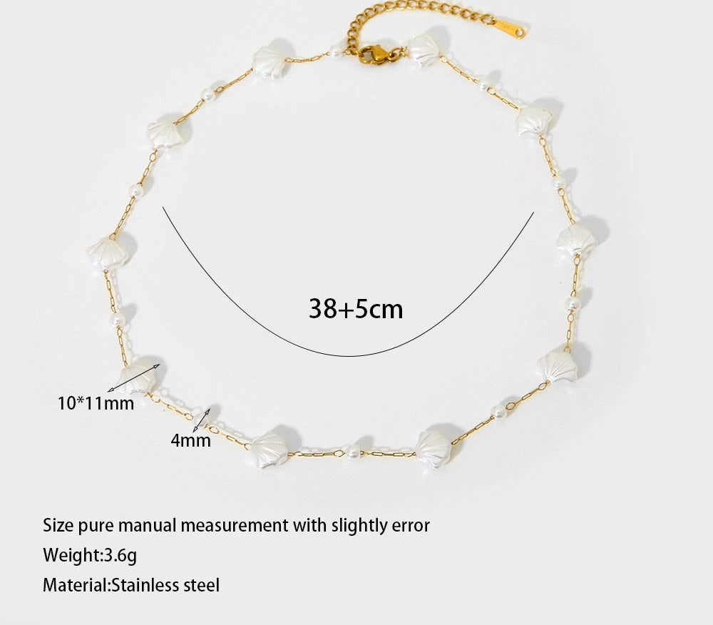 قلادة تريو سيشل- Trio Seashell Necklace