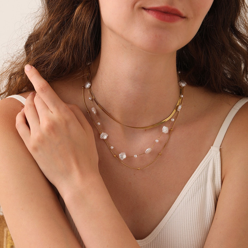 قلادة تريو سيشل- Trio Seashell Necklace