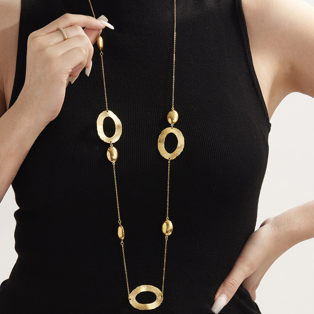 OVAL Necklace - قلادة اوفال