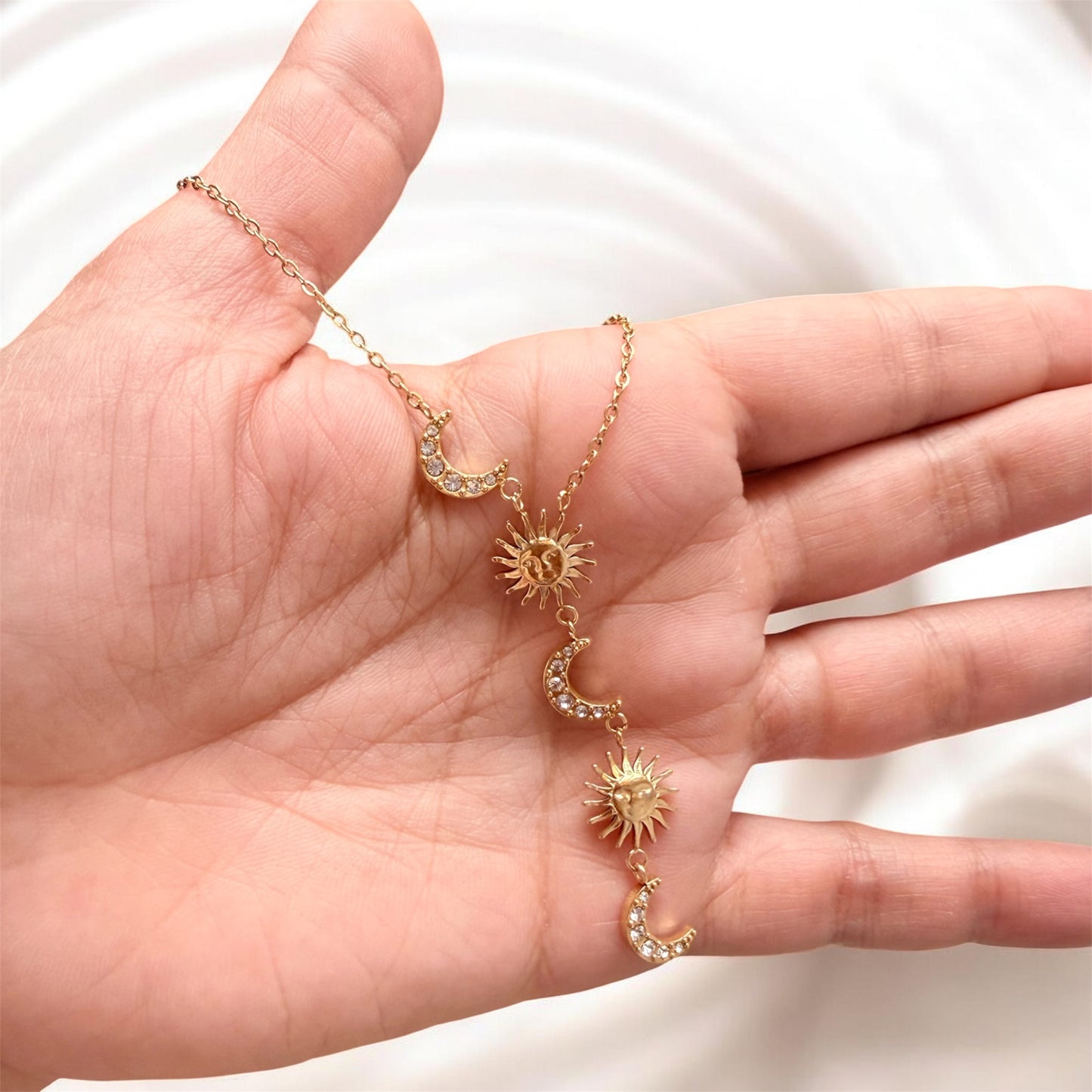 Soluna Necklace-  قلادة سولونا